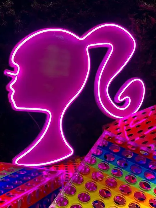 Neon depois do café eu me espresso